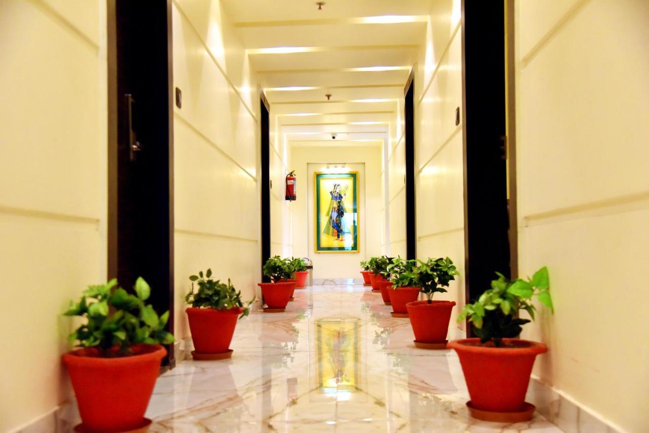 Hotel Vinayak Lucknow Dış mekan fotoğraf